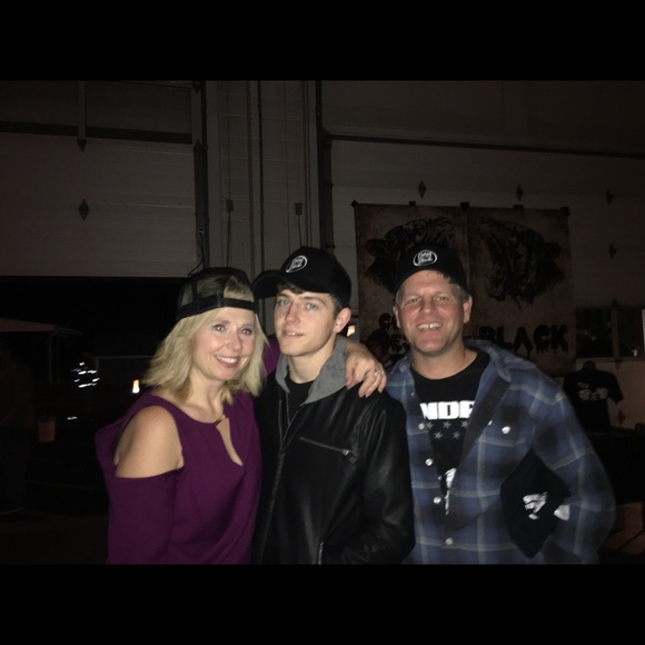 Meet your Posher, Tracy - Picture 3 of 5